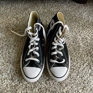 Black high top Converse size kids 3